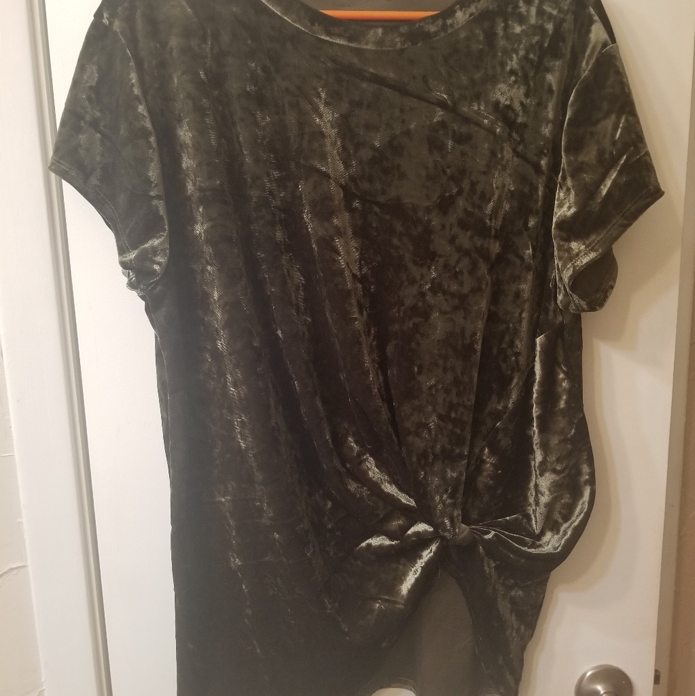 Soft velveety knotted tunic